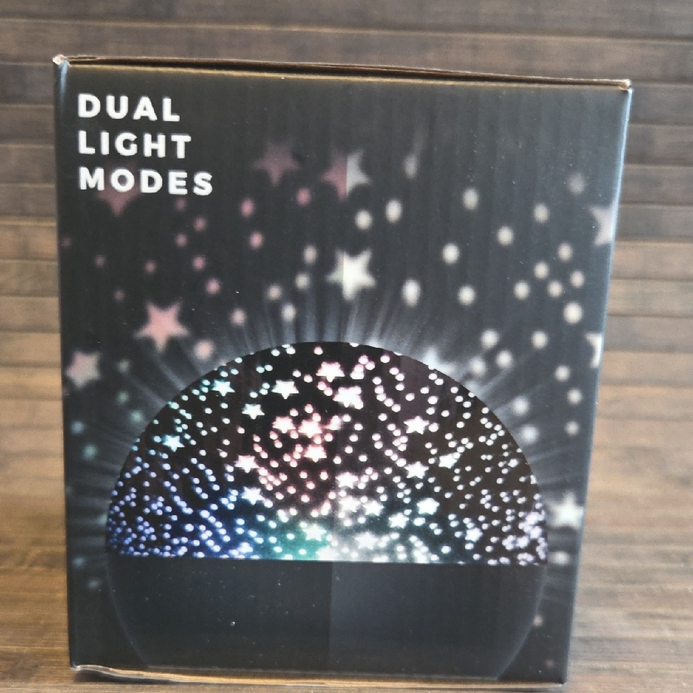 Brilliant Ideas Multi Color LED Projector - Picture 2 of 6